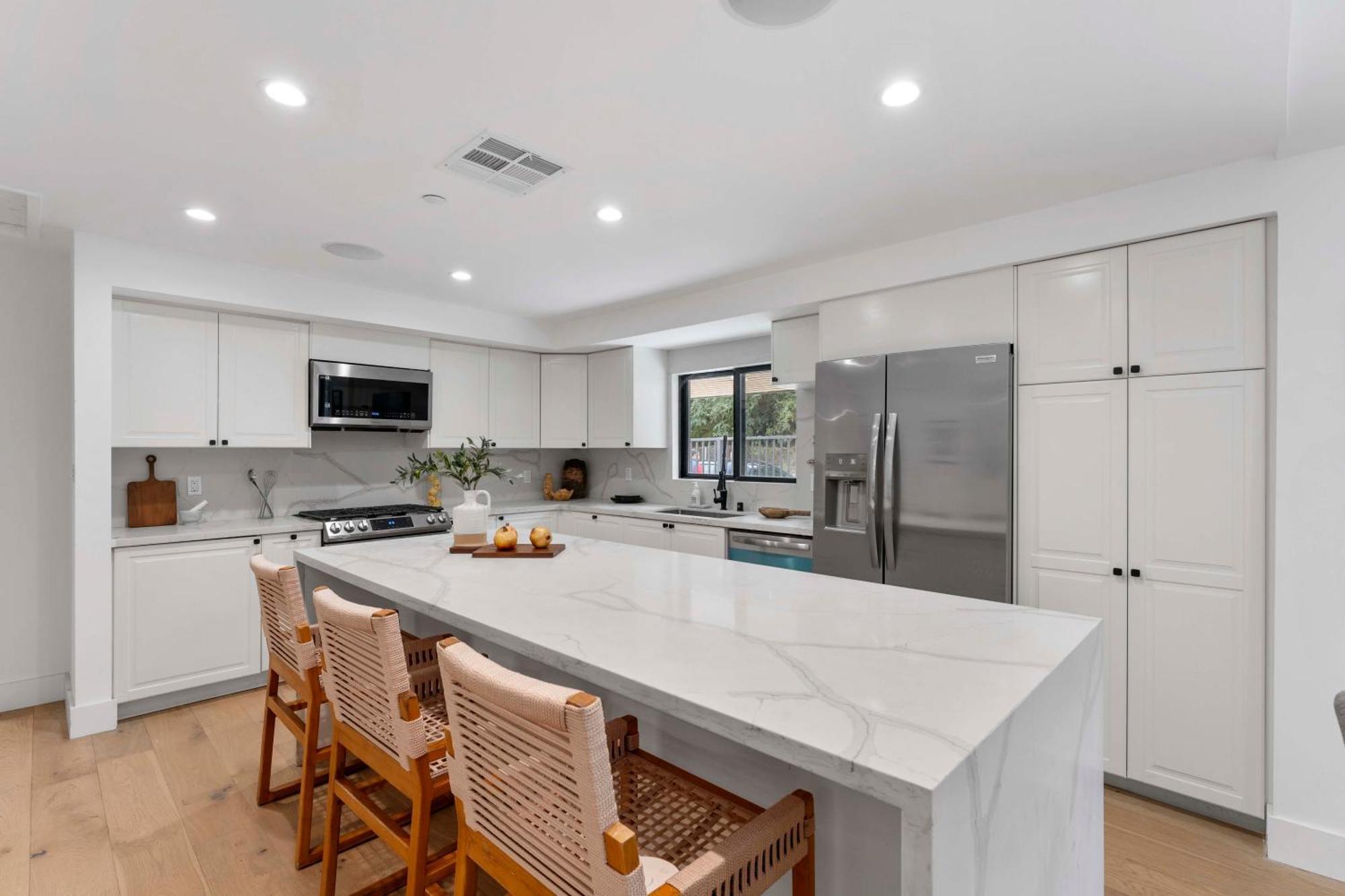 Luxury Living 3br House With Outdoor Space, Parking Hébergement de vacances
